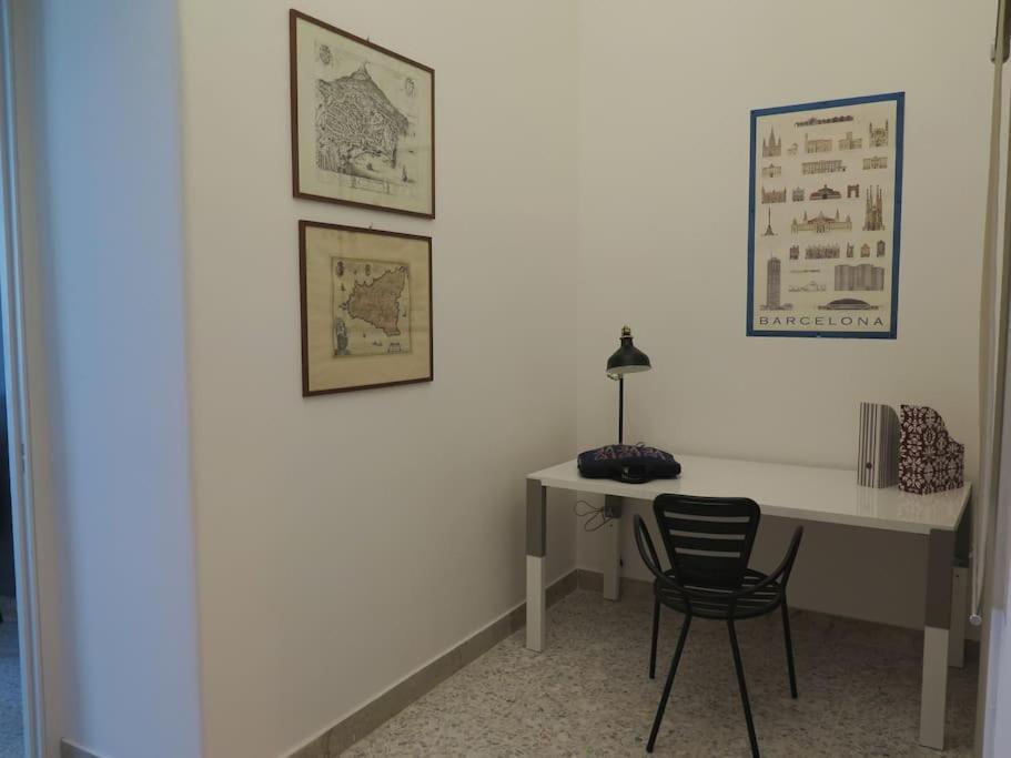Stesicoro-Duomo Elegante Appartamento In Centro Катания Екстериор снимка