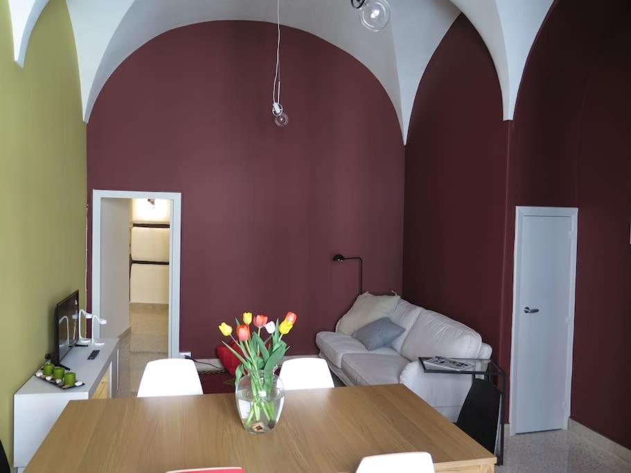 Stesicoro-Duomo Elegante Appartamento In Centro Катания Екстериор снимка